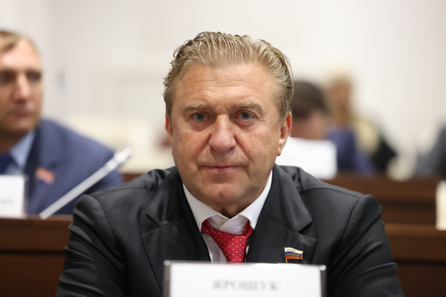 Сенатором Российской Федерации от Законодательного Собрания Калининградской области избран Александр Ярошук